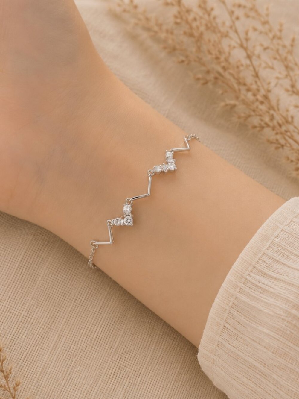 925 Sterling Silver Heart Diamond CZ Bracelet Dainty Minimalist Heart Bracelet